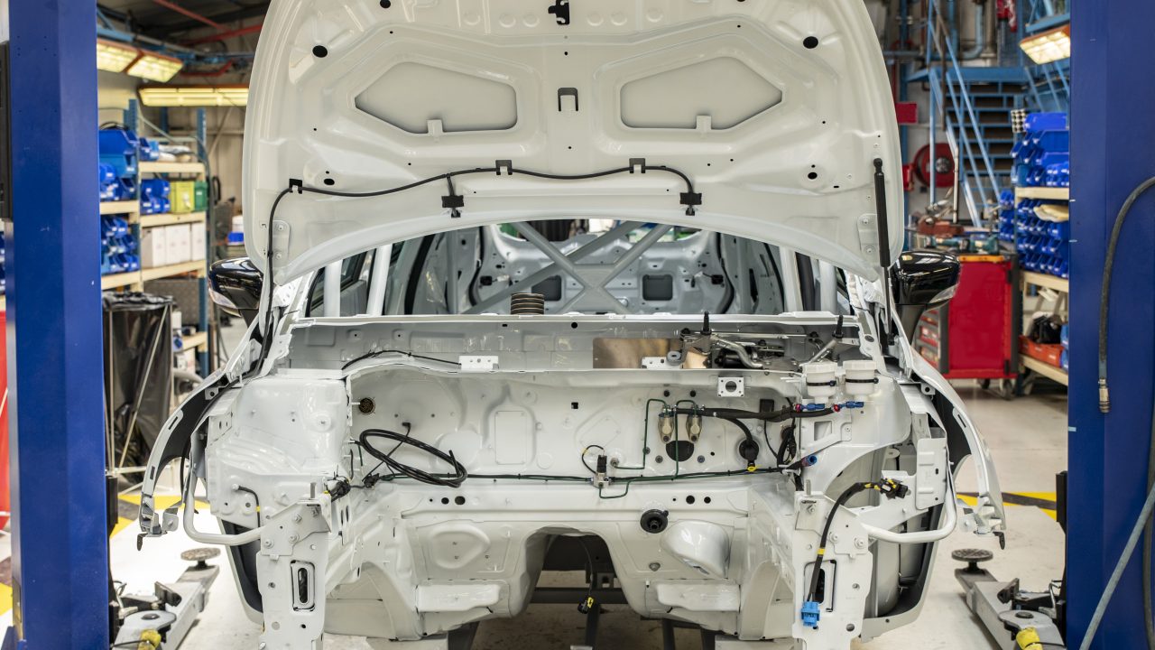 Liquid level sensor applied into an automotive